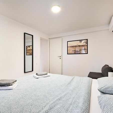 Lina Apartments Umag Zewnętrze zdjęcie