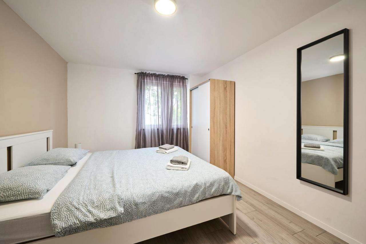 Lina Apartments Umag Zewnętrze zdjęcie